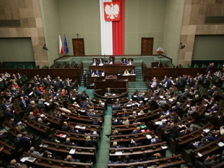PO, Nowoczesna i PSL protestują przeciwko niewpuszczaniu dziennikarzy do Sejmu